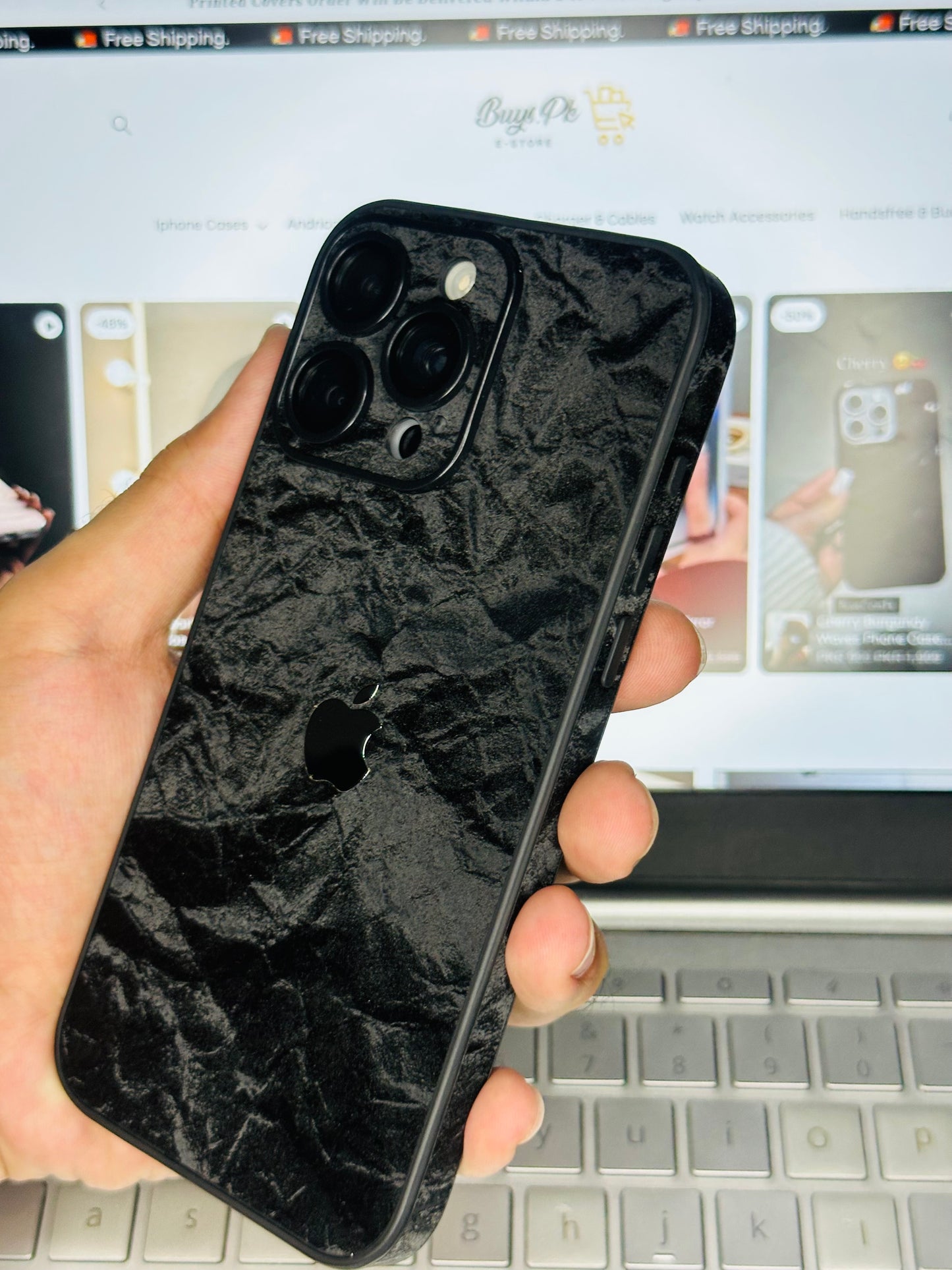 Crushed Black Velvet Case - IP 11 - to - 17 Pro Max