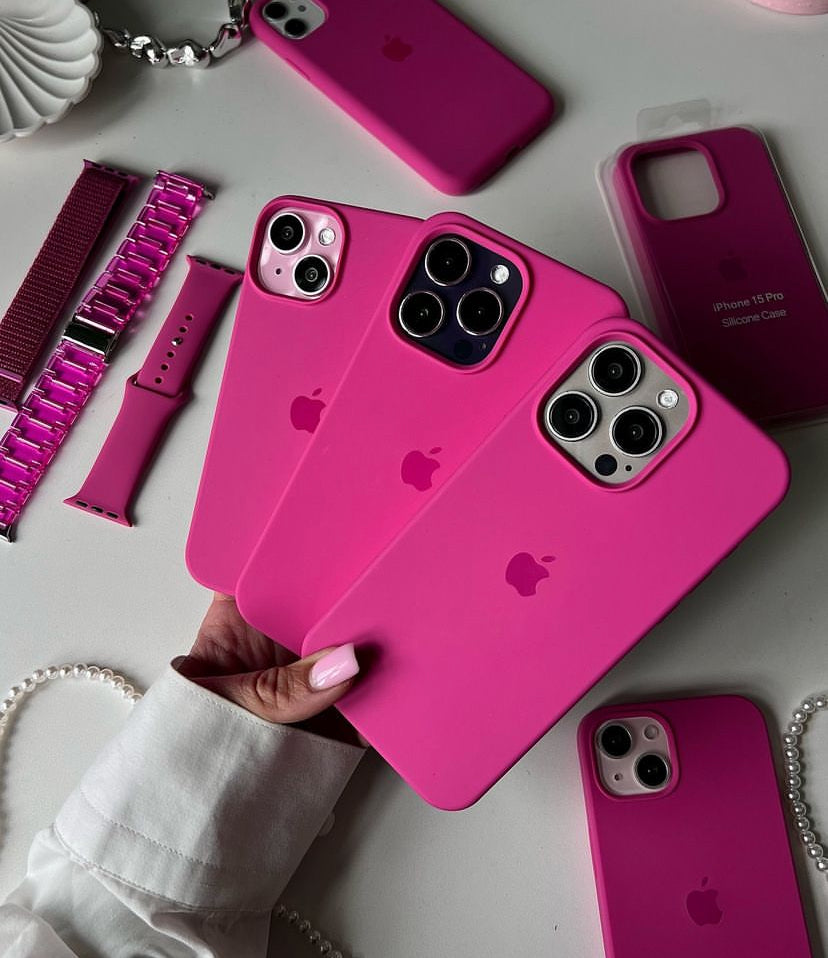 • DARK PINK APPLE SILICONE CASE •