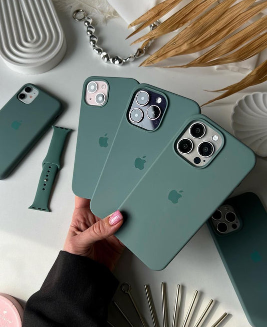 • MIDNIGHT GREEN APPLE SILICONE CASE •