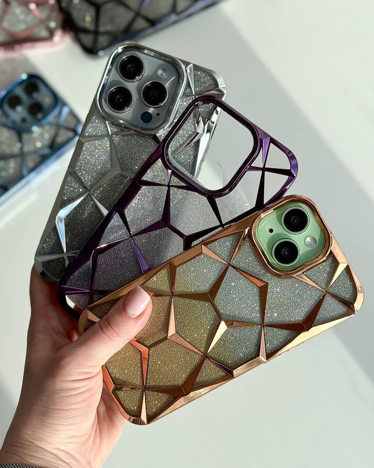 • NEWEST DIAMOND SHIMMER CASE •