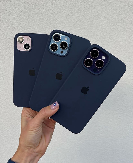 • NAVY BLUE APPLE SILICONE CASE •